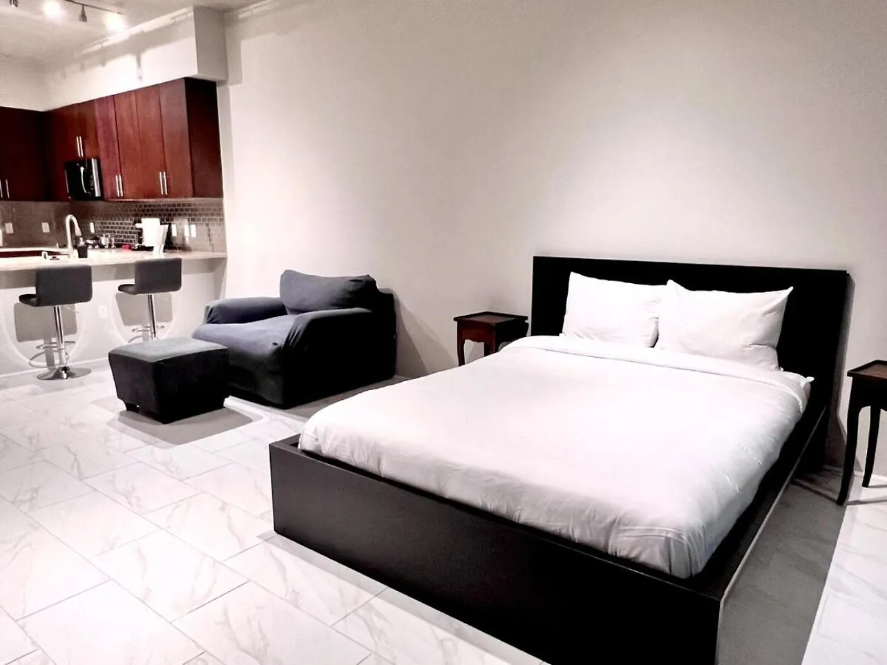 Balcony Luxury High Rise Downtown Fremont Casinos Villa Las Vegas Holiday home