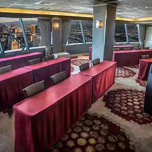 3* Rezort The Strat Hotel, Casino & Tower