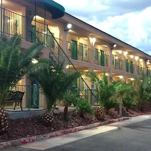 Crown Vegas Motel